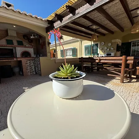 Happy Silva بيت ضيافة لاغوس