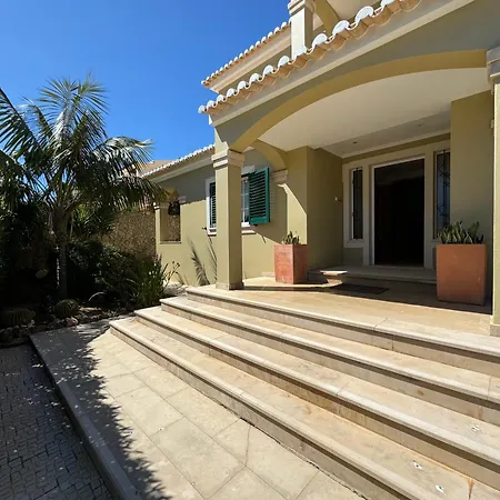 Happy Silva لاغوس